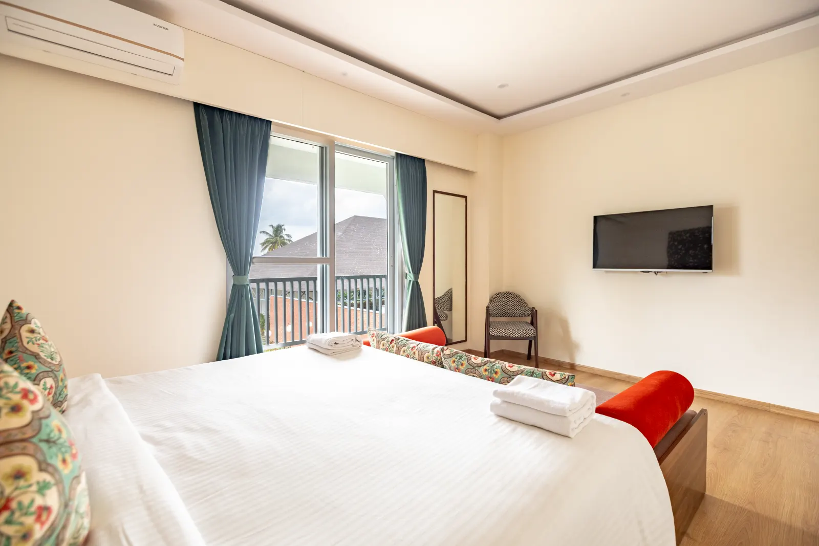 Rumah Residence with king bed and in-room television