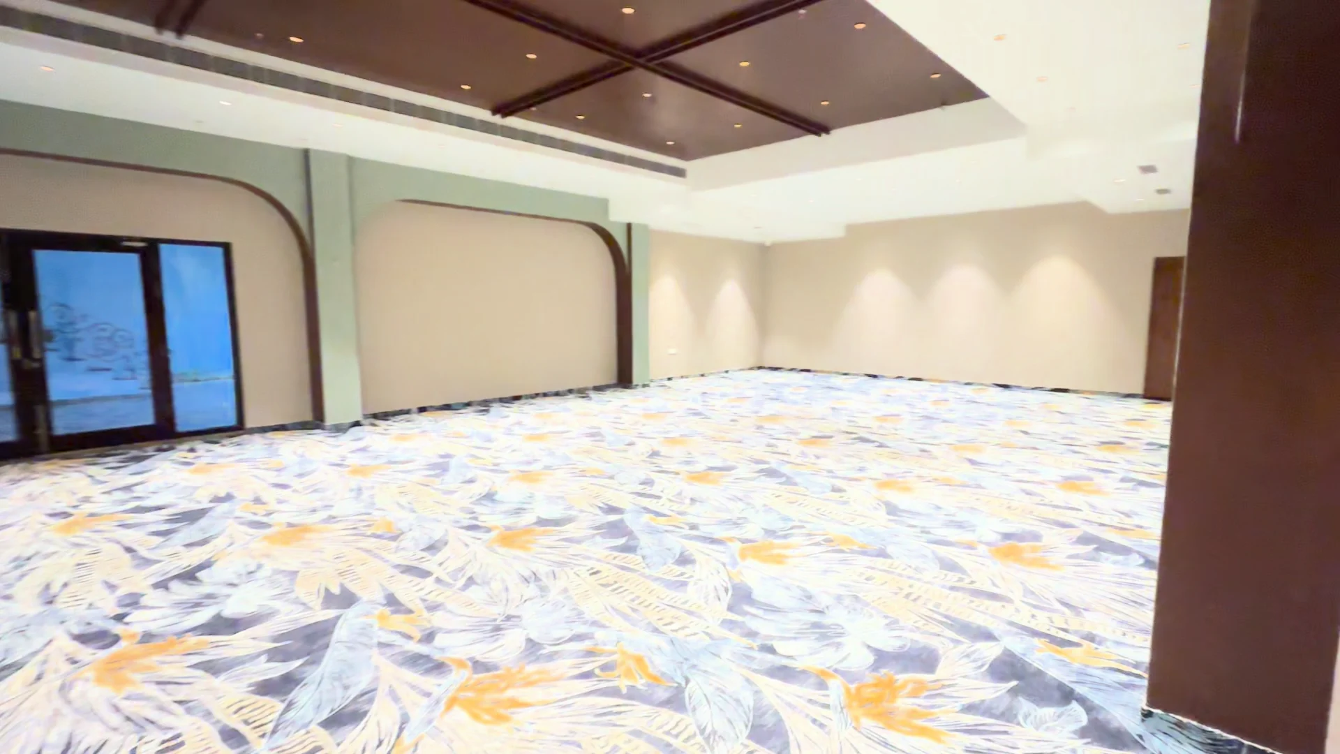 Savaya’s empty floor layout and botanical carpet — property footage, September 2026